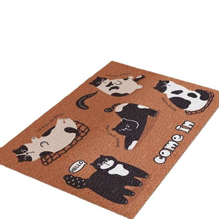 5匹の猫たちの玄関マット