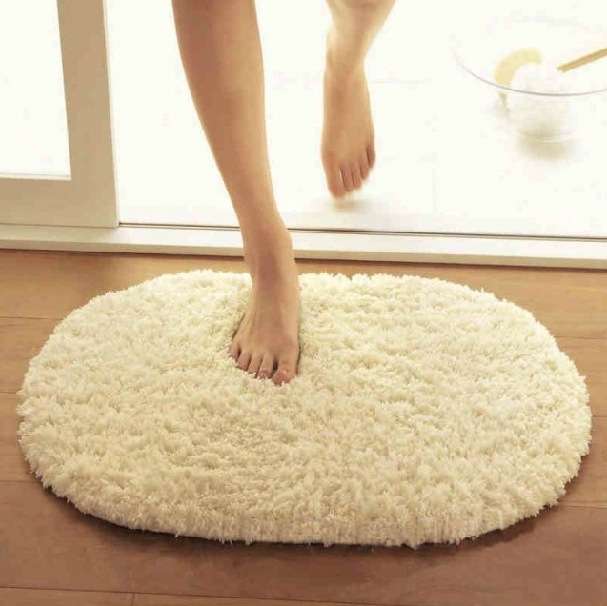 ふわふわ楕円形マット